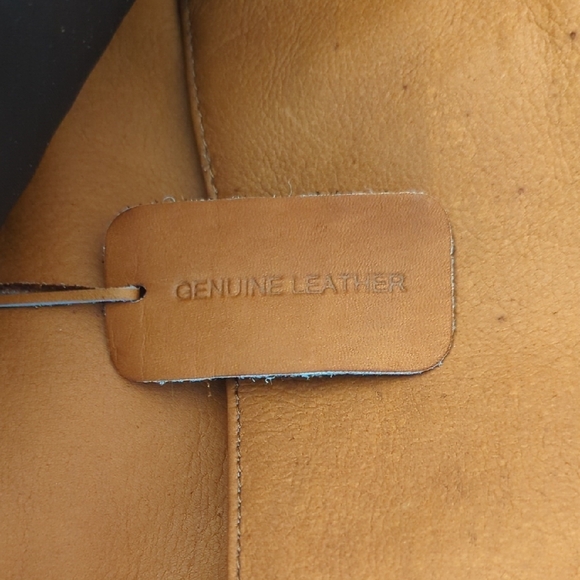 Kenneth Cole Reaction Brown Cognac Leather Messenger Bag - Picture 11 of 11